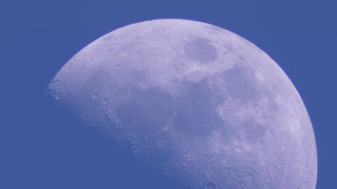 半月形带望远镜镜头