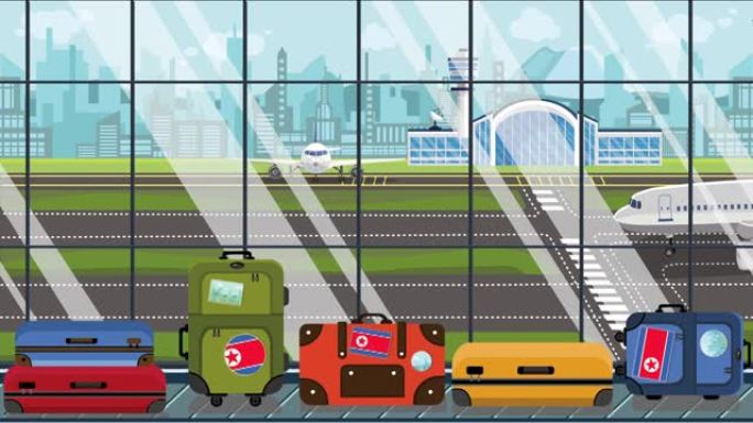 在机场的行李传送带上贴有朝鲜国旗贴纸的手提箱。旅游相关可循环卡通动画