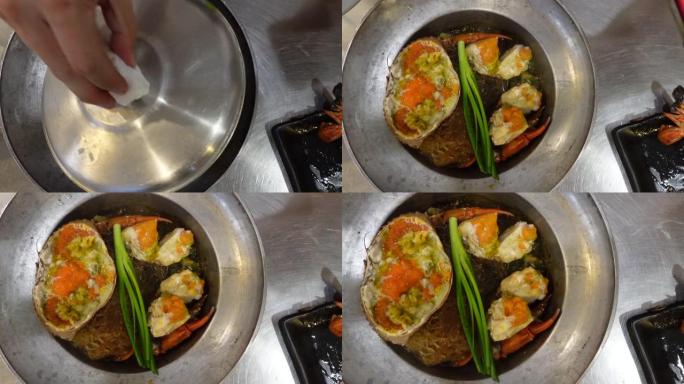 吃泰国中式海鲜菜蒸锅加螃蟹粉丝玻璃面条