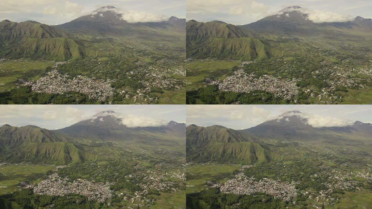 特特巴图稻田、林贾尼火山、古农林贾尼火山。森巴伦村。