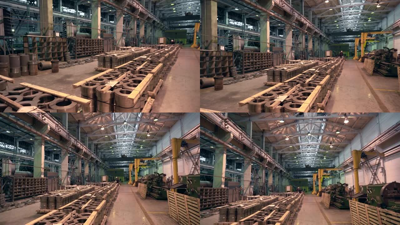 冶金厂车间成品管状圆形金属产品，金属生产和金属加工