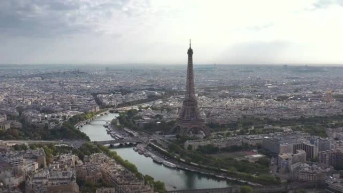 巴黎市中心上空阴天飞行著名塔楼河畔空中全景4k法国