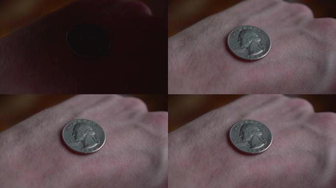 硬币在掷硬币中被人的手在空中翻转18