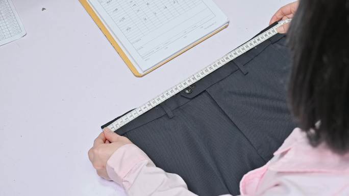 服装厂西裤质检测量检测
