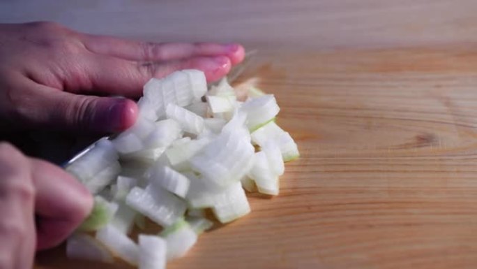 切洋葱做饭刀刺激