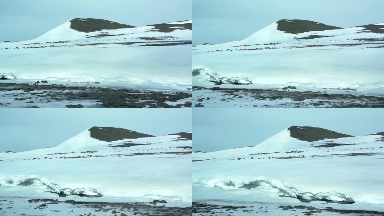 夏季冰岛驾车之旅之间的路线视图。