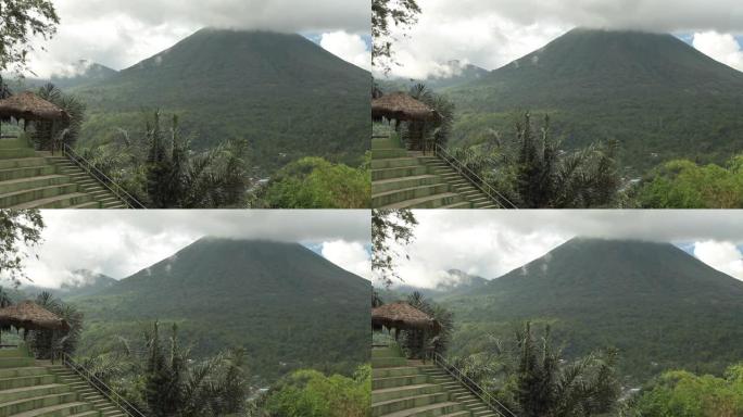 印度尼西亚北苏拉威西岛万鸦老托莫洪村的热带森林、洛康山和恩普翁瓦利安的圆形剧场