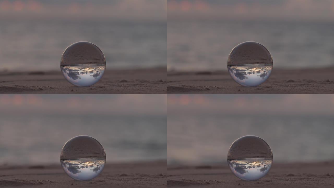 水晶球中的海景。