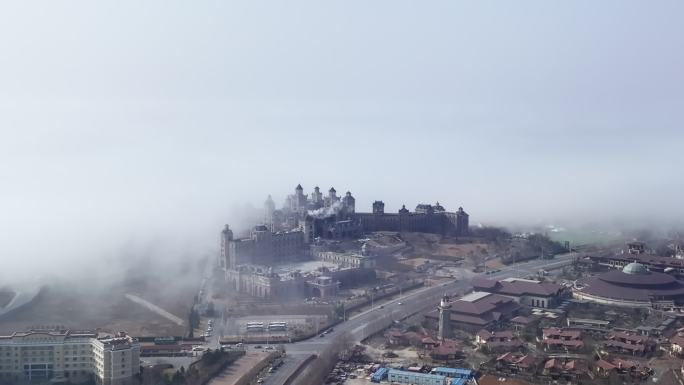 航拍平流雾下的大连市金石滩鲁能希尔顿酒店