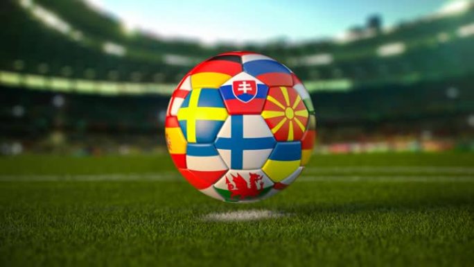 足球场草地上有欧洲国家国旗的足球足球。欧洲冠军2021。