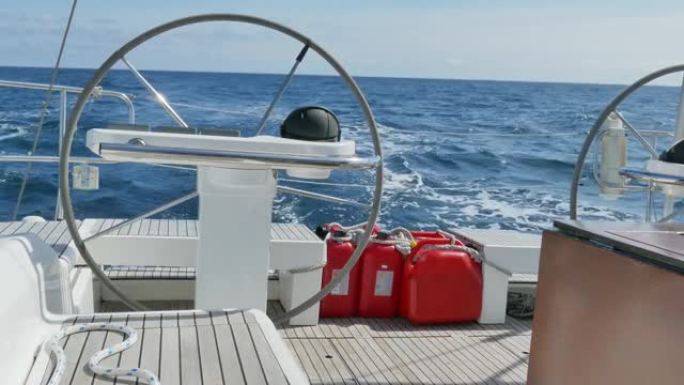 加勒比海带自动驾驶自动导航控制的帆船舵