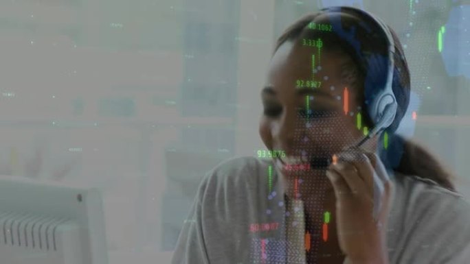 使用电话耳机对女商人进行数据处理的动画