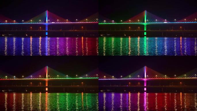 月光下的曼多维河桥，河中彩灯的倒影。也被称为阿塔尔·塞图。