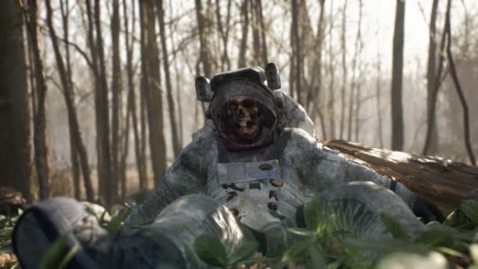 死者宇航员躺在一个未知的失落的绿色星球上。该动画适用于梦幻般的，未来派或太空旅行背景。在绿色森林中死