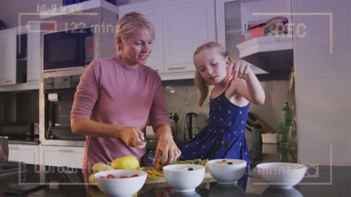 视频录制界面动画，厨房烹饪快乐母女