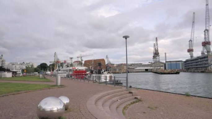 赫尔辛基船坞港口的公共空间