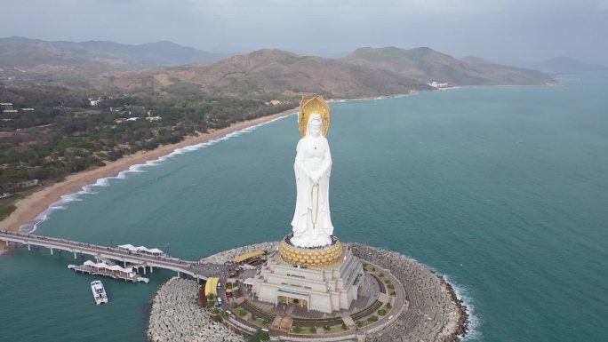 海南岛风光：航拍海上观音