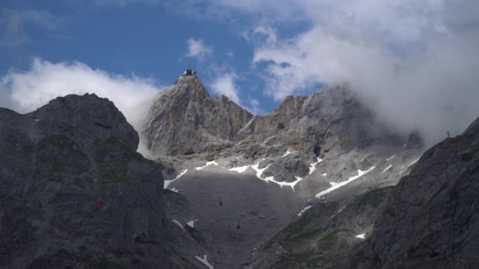 带缆车的达克斯坦欧洲阿尔卑斯山雪山高山