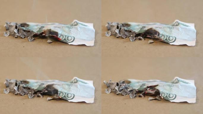俄罗斯的钱烧1,000卢布的票据。