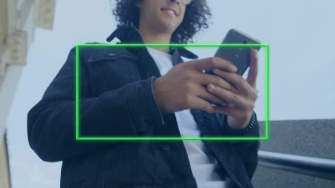 使用智能手机在男人上的绿色框架动画