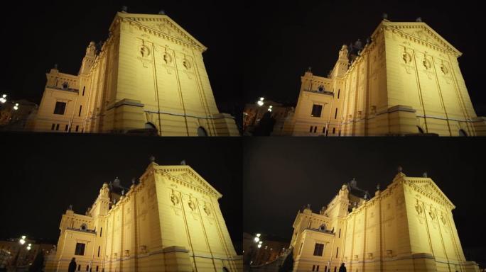 Art Pavillion at night，克罗地亚萨格勒布的著名画廊