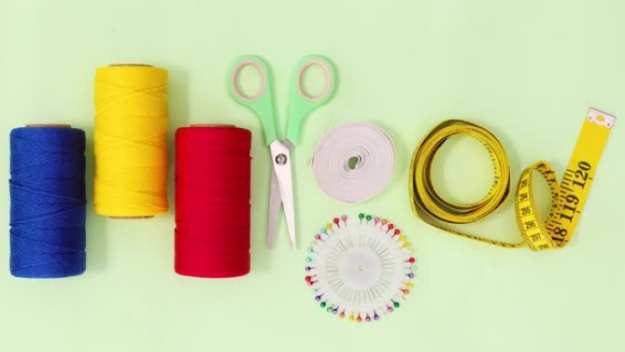 缝纫和编织线以及其他以绿色主题订购的物品。停止运动