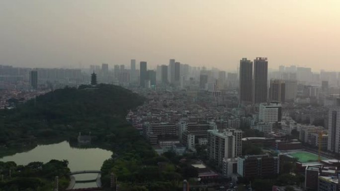 暮光之城佛山市中心著名公园湖空中全景4k中国