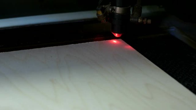 木材切割激光器的发光指示器