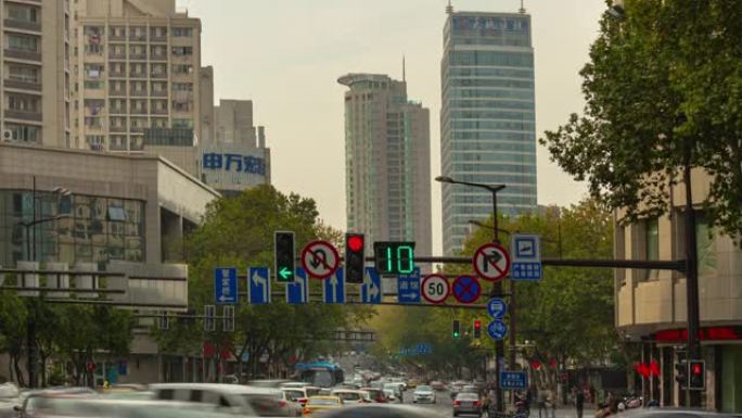日落时间南京市市区繁忙交通街道全景延时4k中国