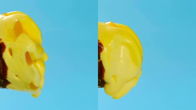 榴莲风味冰淇淋蛋筒融化并落下延时，请将其旋转90度以获得垂直成分