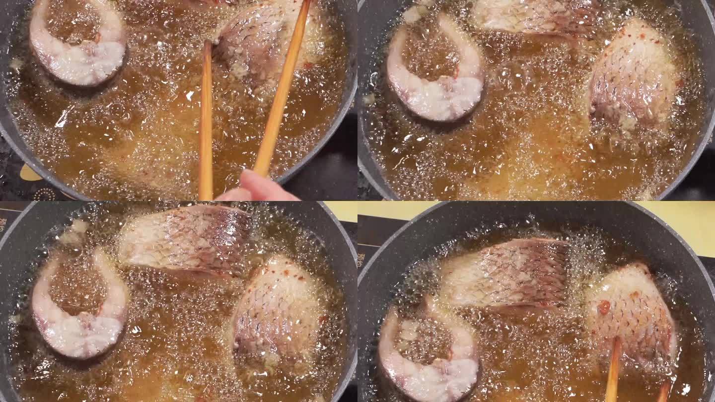 锅中加油炸鱼块油炸草鱼 (5)