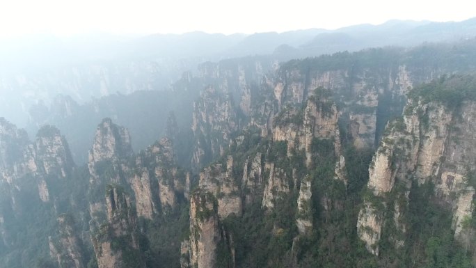 空镜张家界天子山风景山顶航拍