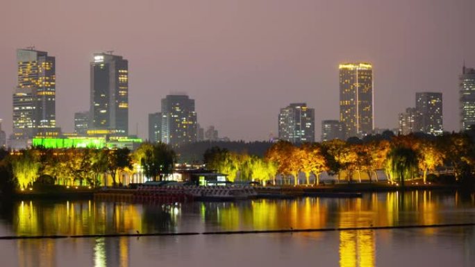 暮光之城照明南京市著名湖滨公园湾全景延时4k中国