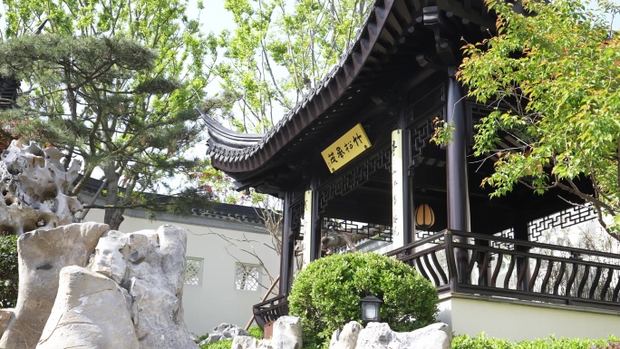 中式园林传统建筑凉亭屋檐