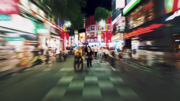 台北街夜间过度台北街道穿梭街景流动延时视