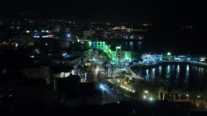 北塞浦路斯凯里尼亚城堡和港口之夜4k无人机视频