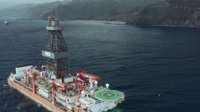 沿海地区海上油气勘探开采钻井船