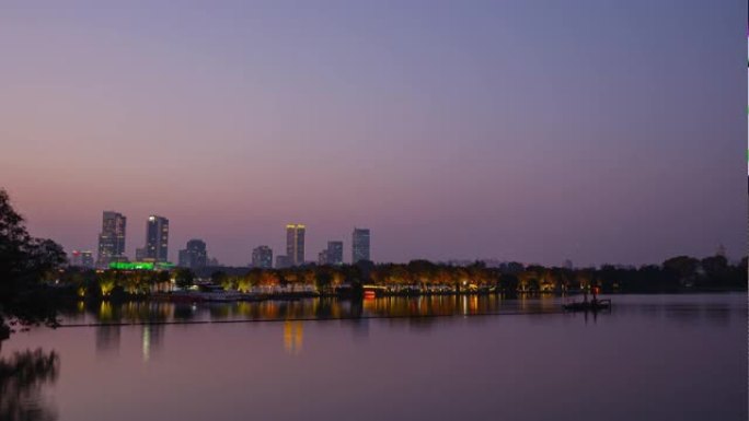 日落时间南京市著名的湖滨岛公园海湾全景延时4k中国