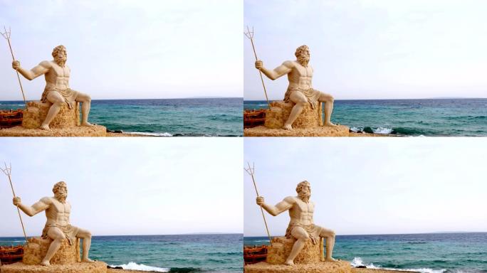 海神波塞冬在海滩上的纪念性雕像，在大海的背景下
