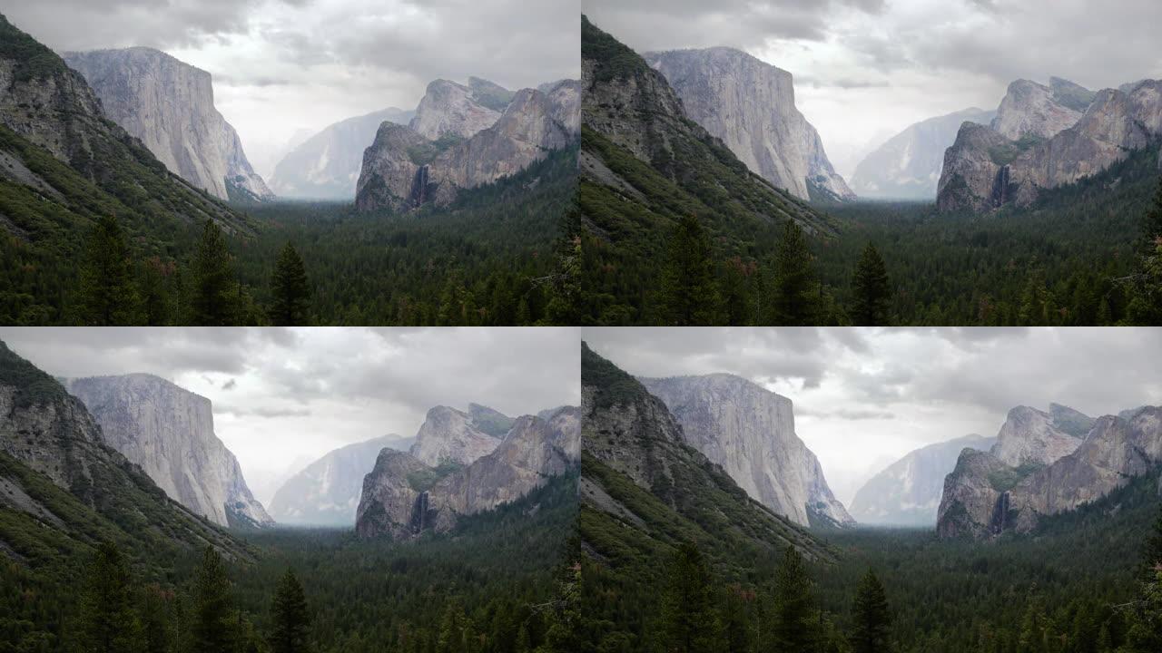 从约塞米蒂 (Yosemite) 的隧道景观俯瞰的延时，雾气和云在移动