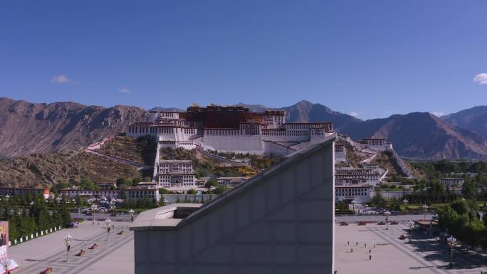 拉萨航拍 布达拉宫航拍西藏旅游