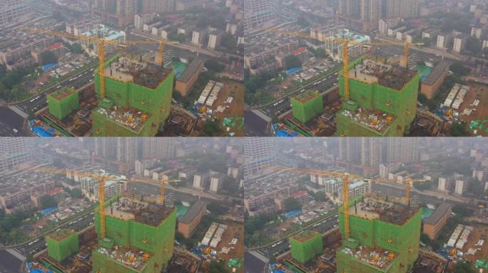 雨天长沙市滨江湾巨大建筑场空中全景4k中国