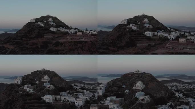 希腊村庄建在岛山址的鸟瞰图