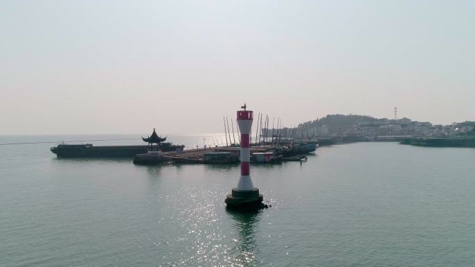 4K航拍苏州太湖冲山岛渔港村，灯塔和渔船