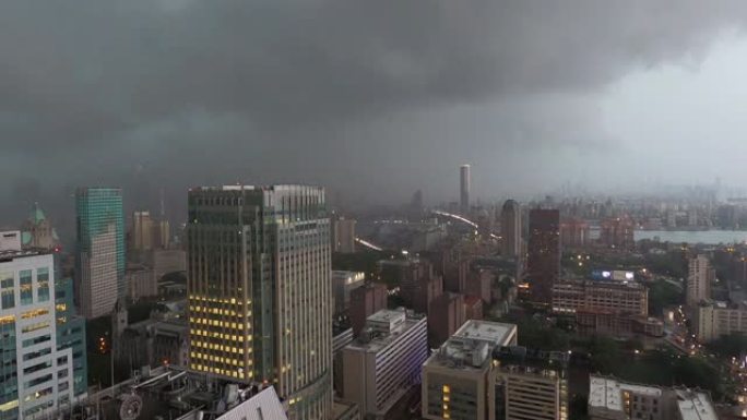 纽约的曼哈顿风暴酿造