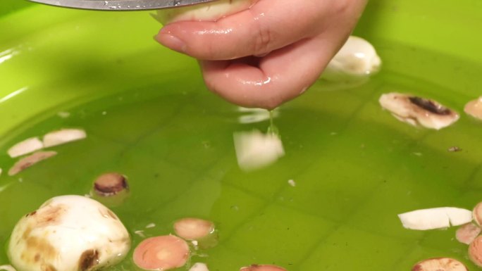 剪口蘑根厨房剪处理蘑菇 (7)