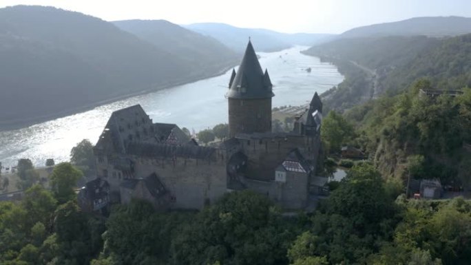Stahleck城堡望向莱茵河