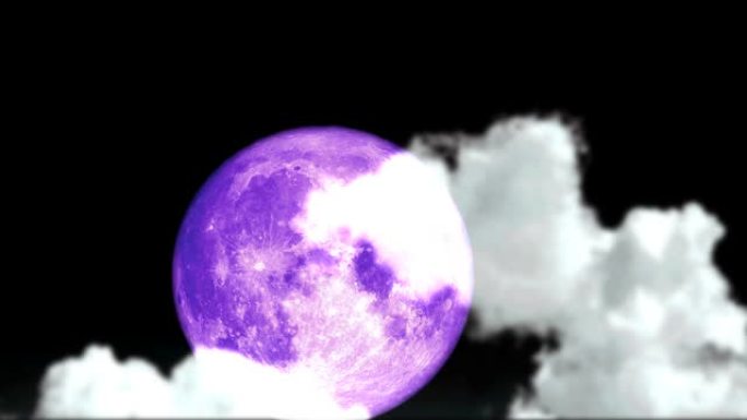 满月紫月回到夜空，模糊乌云移动