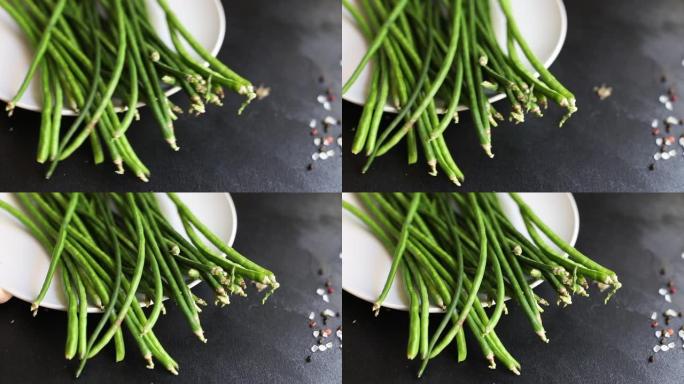 绿芦笋豆豆荚食物背景顶视图复制空间文本有机饮食健康酮或古饮食生