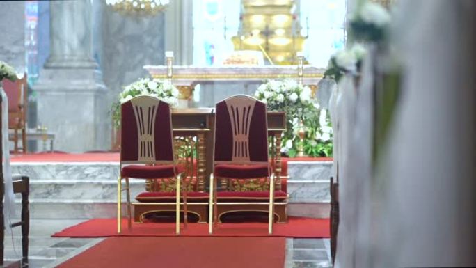 新娘和新郎的椅子